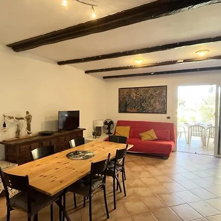 A Avec Terrasse, Parking Et Proche - 4 Couchages - Fr-1-63-355