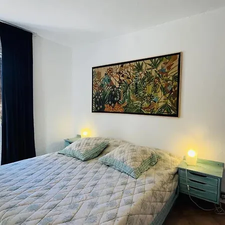 Appartement A Avec Terrasse, Parking Et Proche - 4 Couchages - Fr-1-63-355